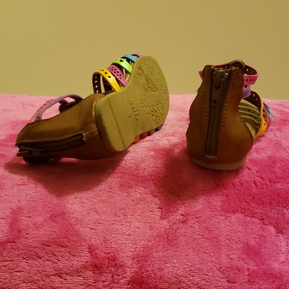 Mia girls sandals - Picture 3 of 3
